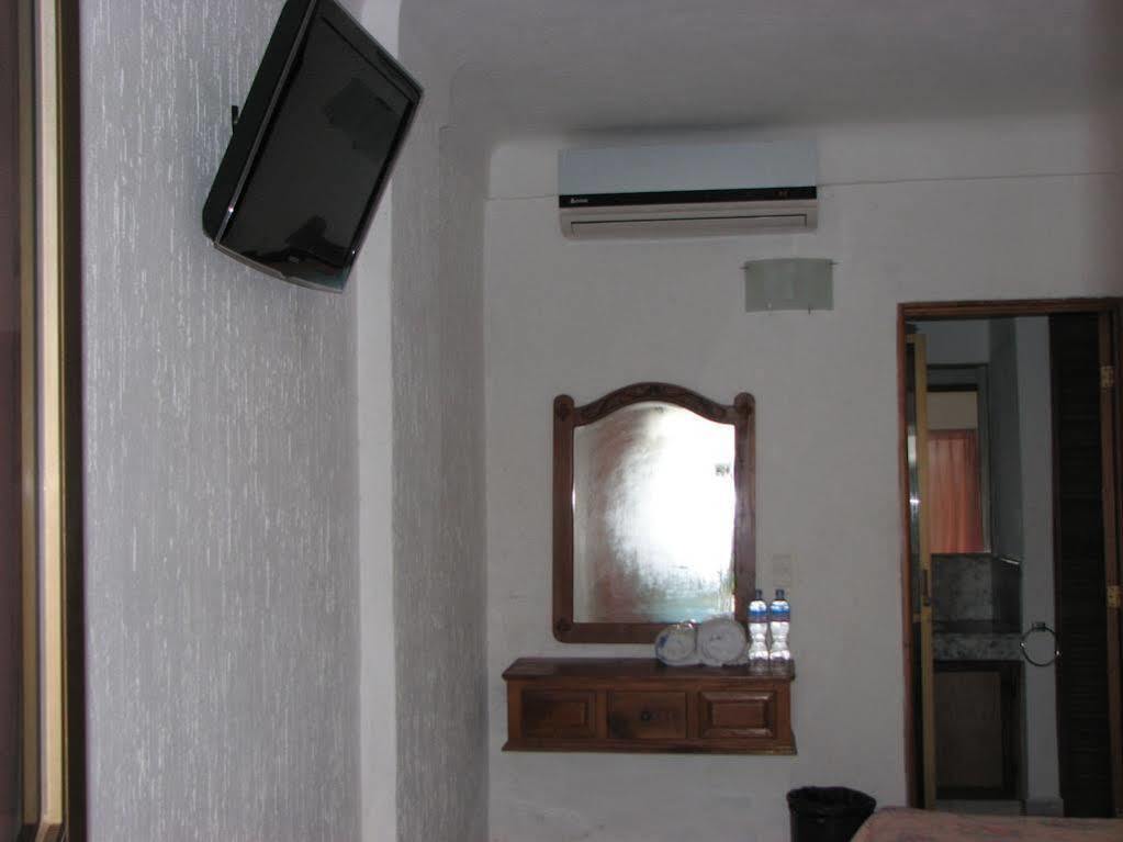 Hotel Y Suites Plaza Manzanillo Extérieur photo