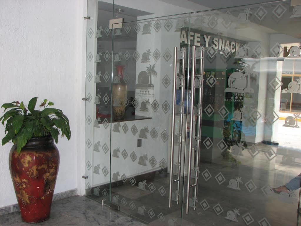 Hotel Y Suites Plaza Manzanillo Extérieur photo