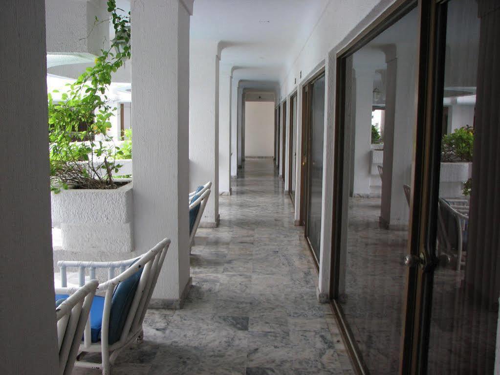 Hotel Y Suites Plaza Manzanillo Extérieur photo